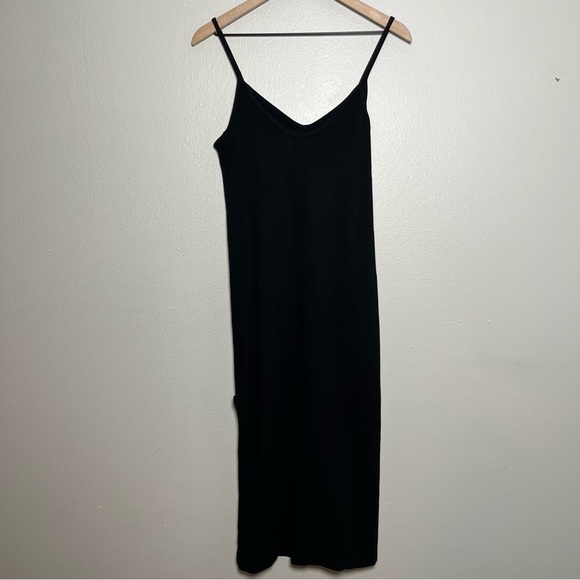 Fabletics Women Dress Medium Black Knit V-Neck Midi Side Split Tank Top - Picture 5 of 6